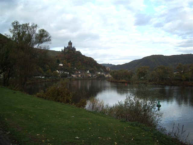 051023 (3) FRA Cochem.JPG (52805 bytes)